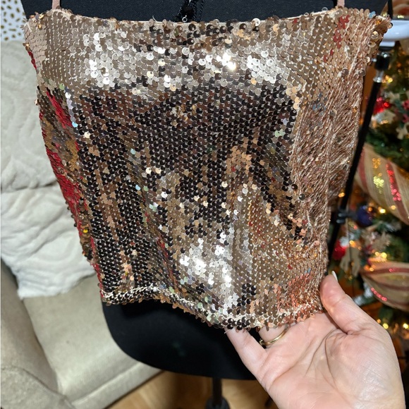 Hot & Delicious Sequin Top - Size M - Picture 3 of 5